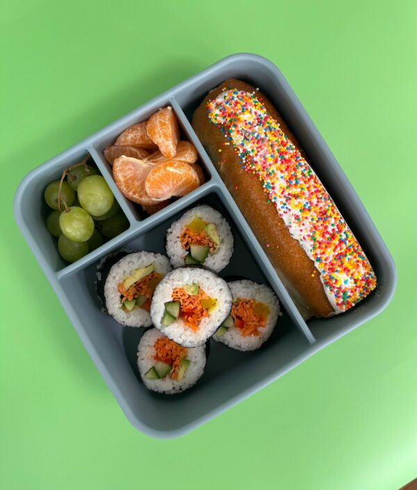 Φαγητοδοχείο Σιλικόνης – 4 Square BentoBox Blue - Image 3
